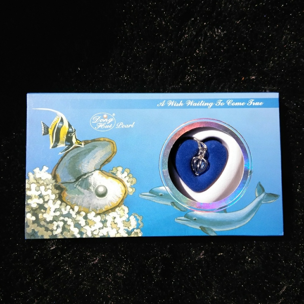 Ladies 100% Percent Saltwater Pearl Set